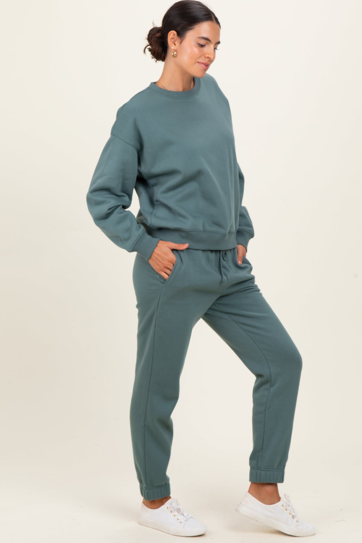 Jade Relaxed-Fit Fleece Pullover & High-Rise Jogger Set