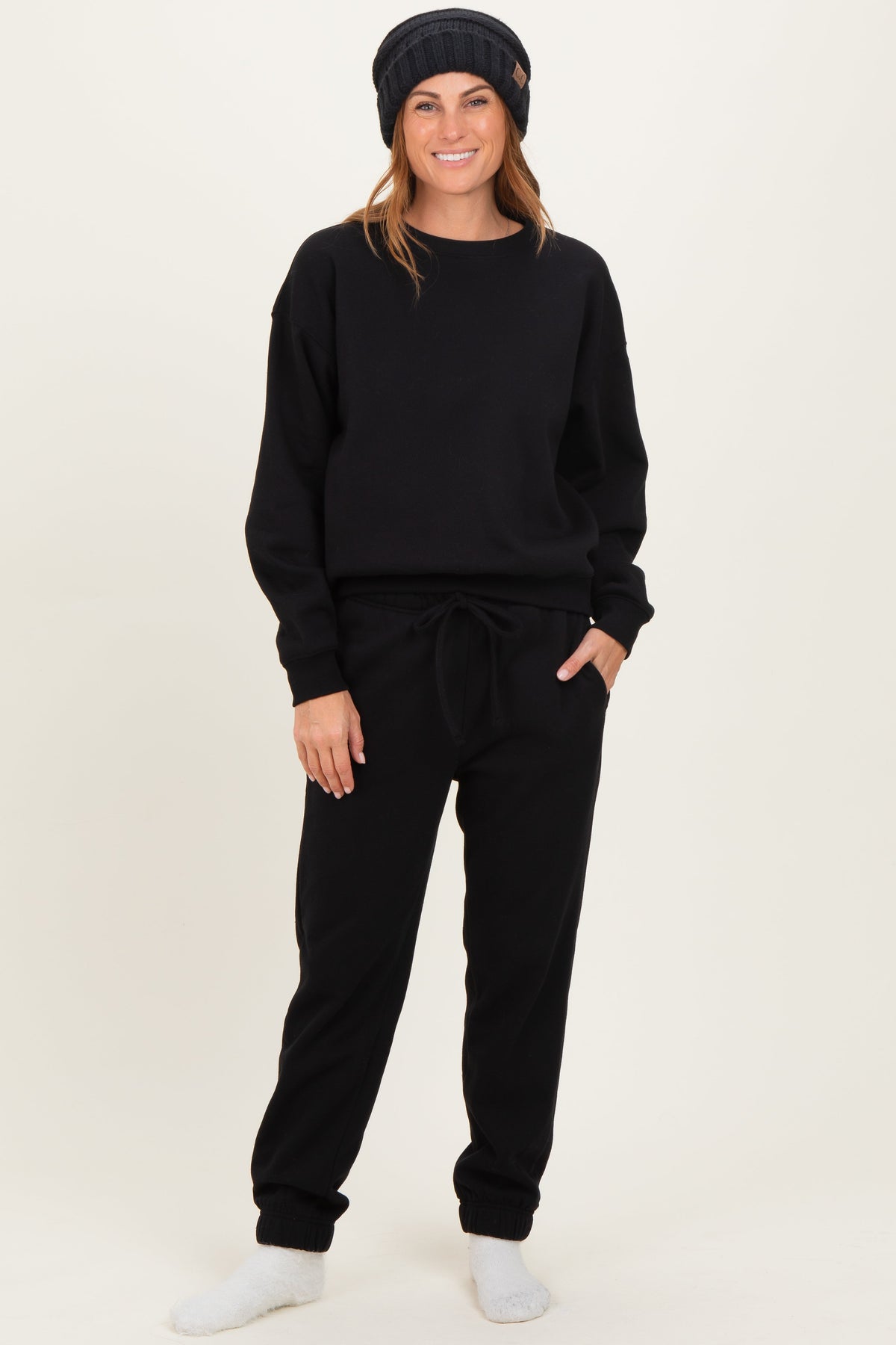 Samantha Black Fleece Cozy Long Sleeve Pullover & Jogger Set