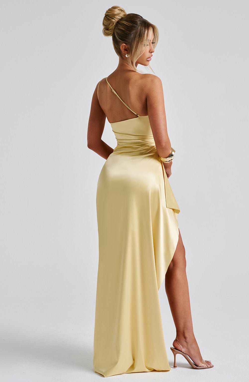 Ariel Lemon Maxi Dress in XS - styled look