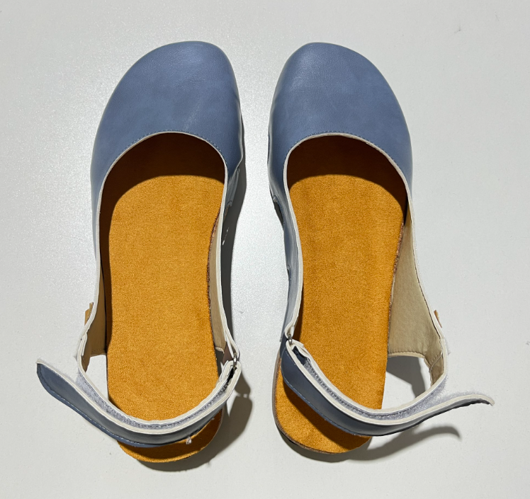 Donna Chic and Comfortable Summer Footwear in Blue - front view