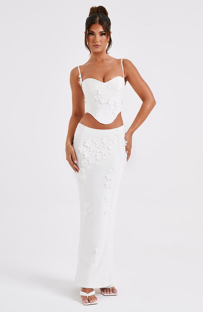 Luvrefashion | Dalary White Maxi Skirt in XS - detail view