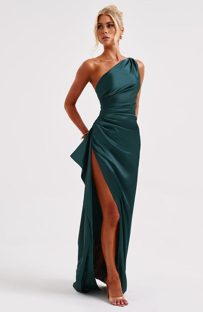 Luvrefashion | Emerald Ariel Maxi Dress in XS - styled look