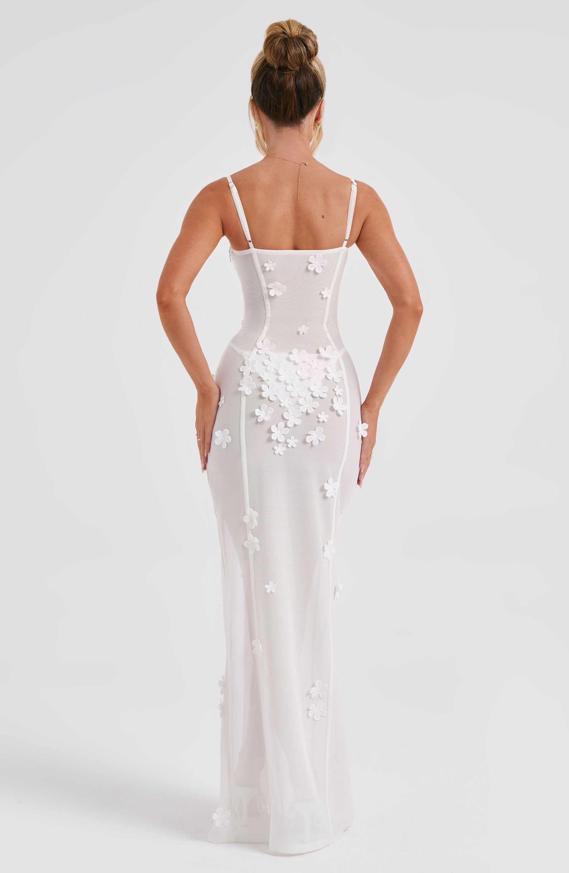 Luvrefashion | Ivory Dalary Maxi Dress in XS - styled look