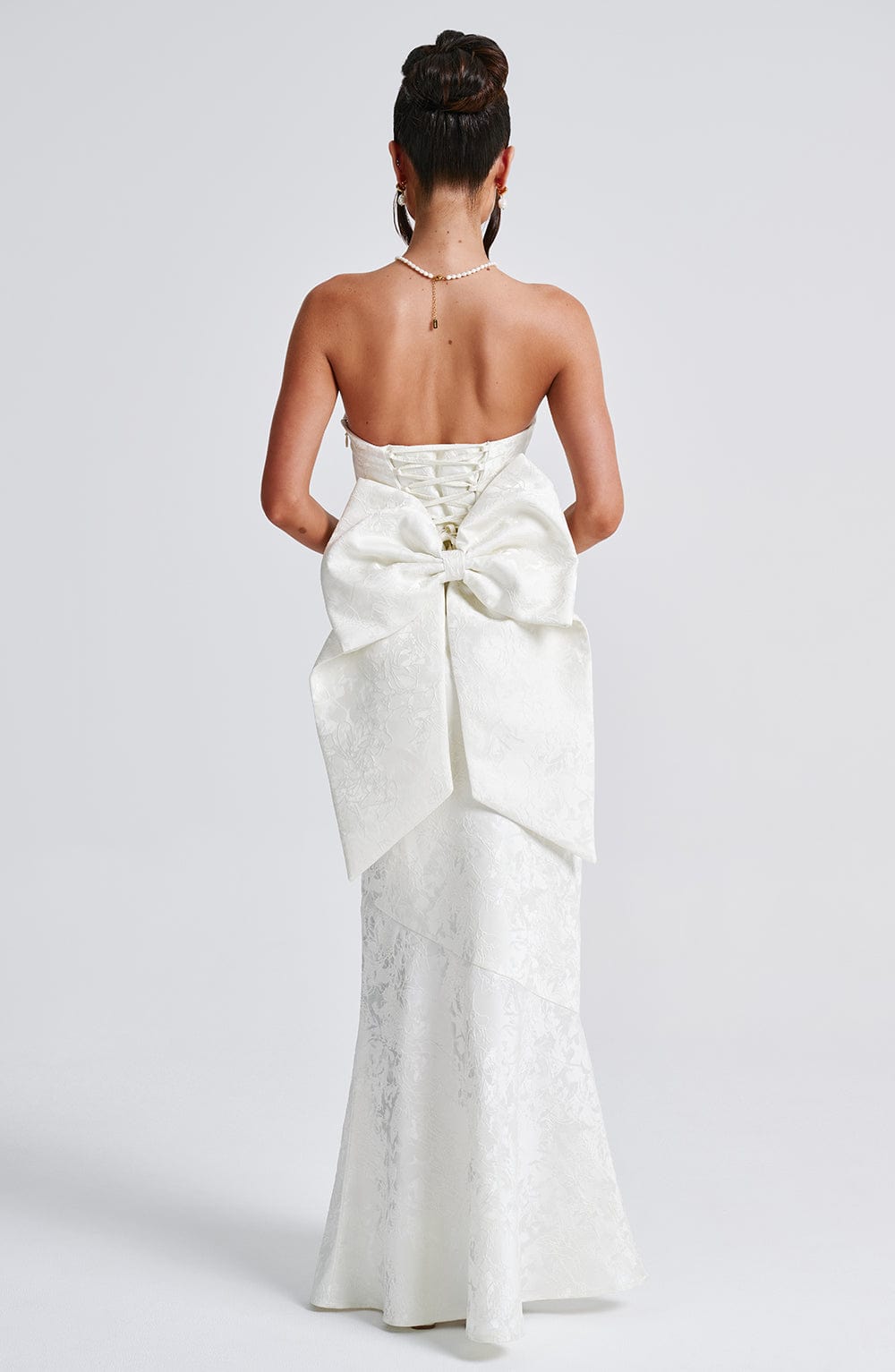 Luvrefashion | Ivory Felicity Maxi Dress in XS - styled look