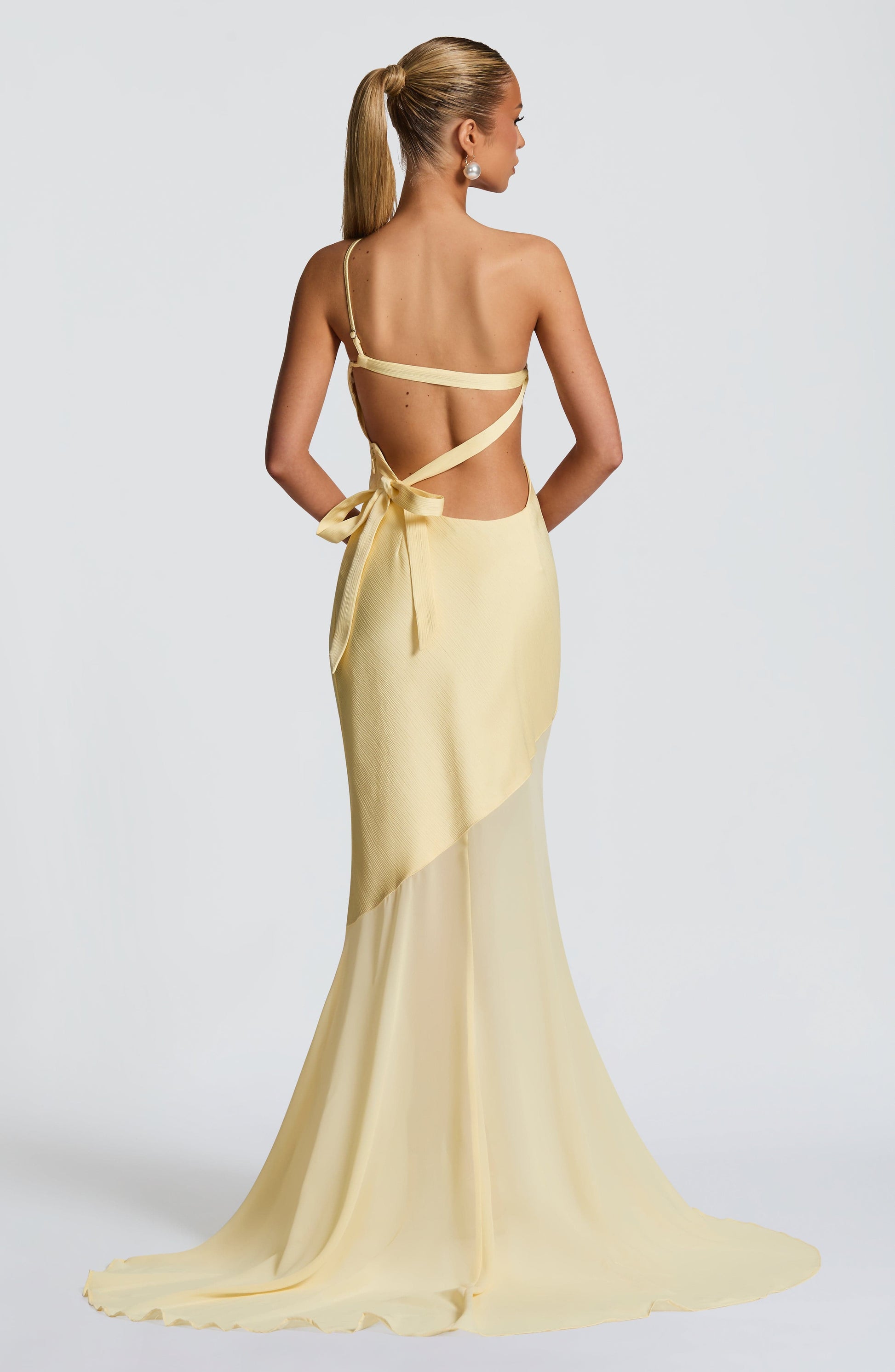 Luvrefashion | Lemon Fable Evening Dress in XS - styled look