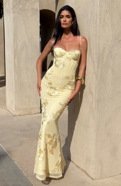 Luvrefashion | Lemon Nefertiti Maxi Dress in XS - styled look