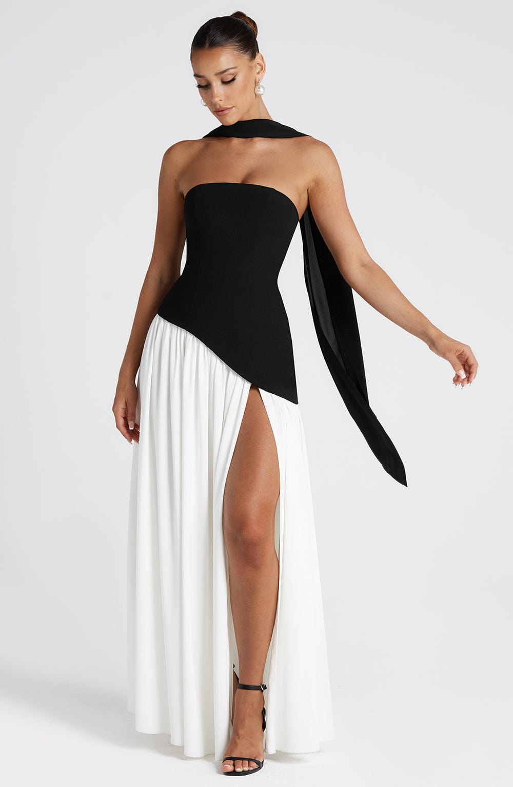 Luvrefashion | Maliyah Black and White Maxi Dress in XS - image 6