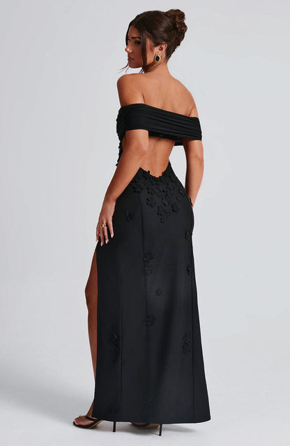 Luvrefashion | Milani Black Maxi Dress in XS - styled look