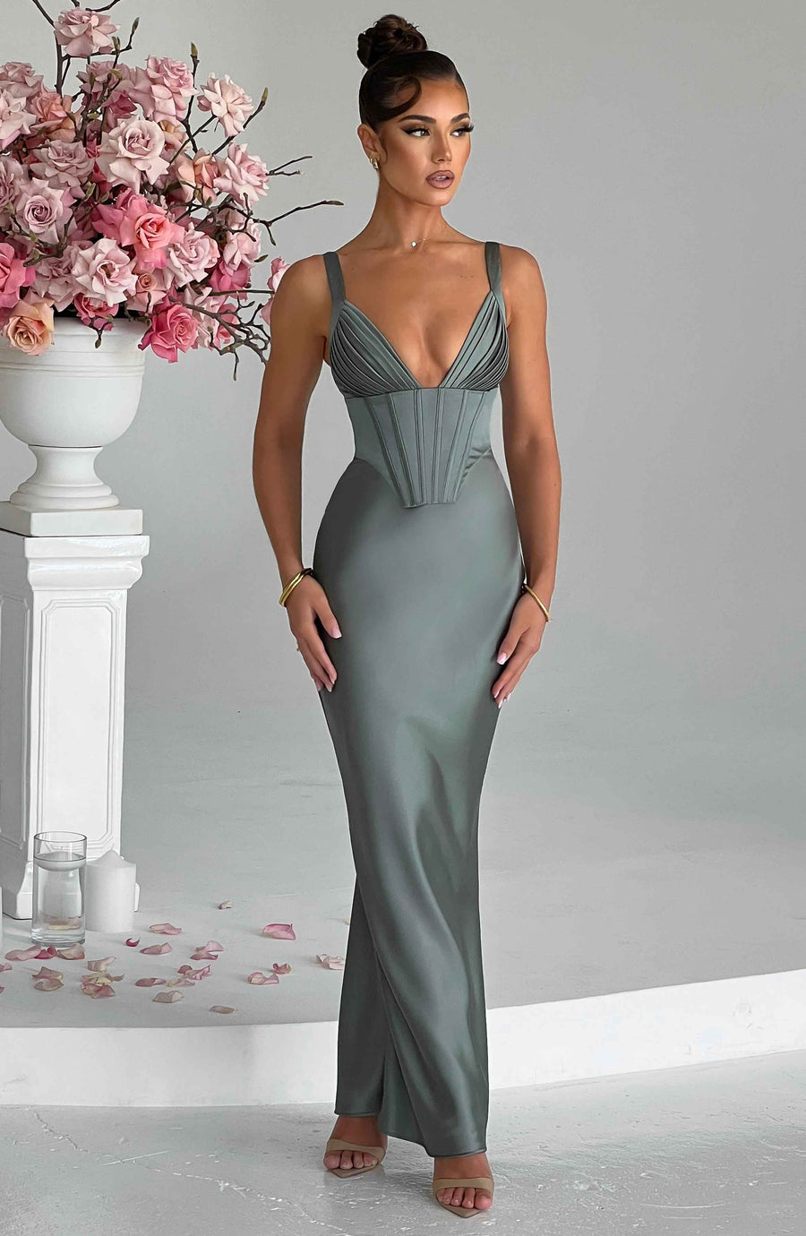 Luvrefashion | Shae Sage Maxi Dress in XS - styled look