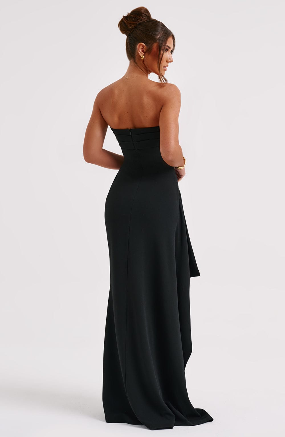 Luvrefashion | Zafira Black Maxi Dress in XS - detail view