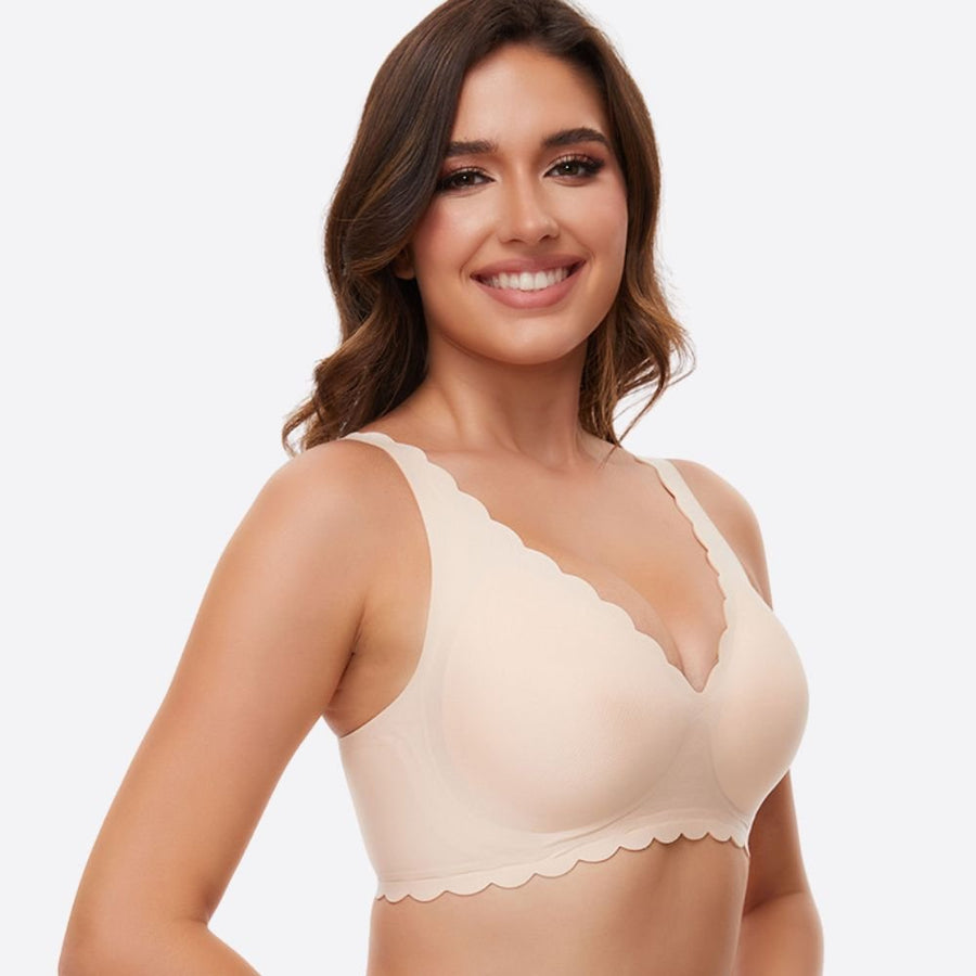 Magic Scallop Seamless Wireless Bra with Deep V Neckline