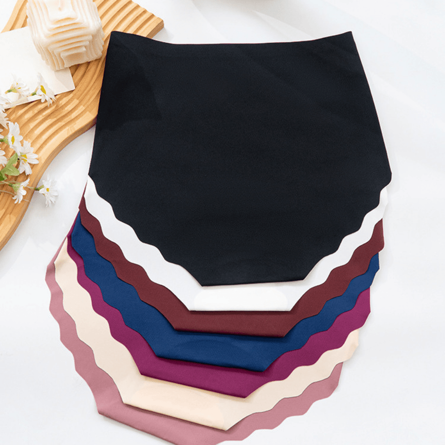 Magic Seamless High-Waist Comfort Briefs with Scalloped Hem