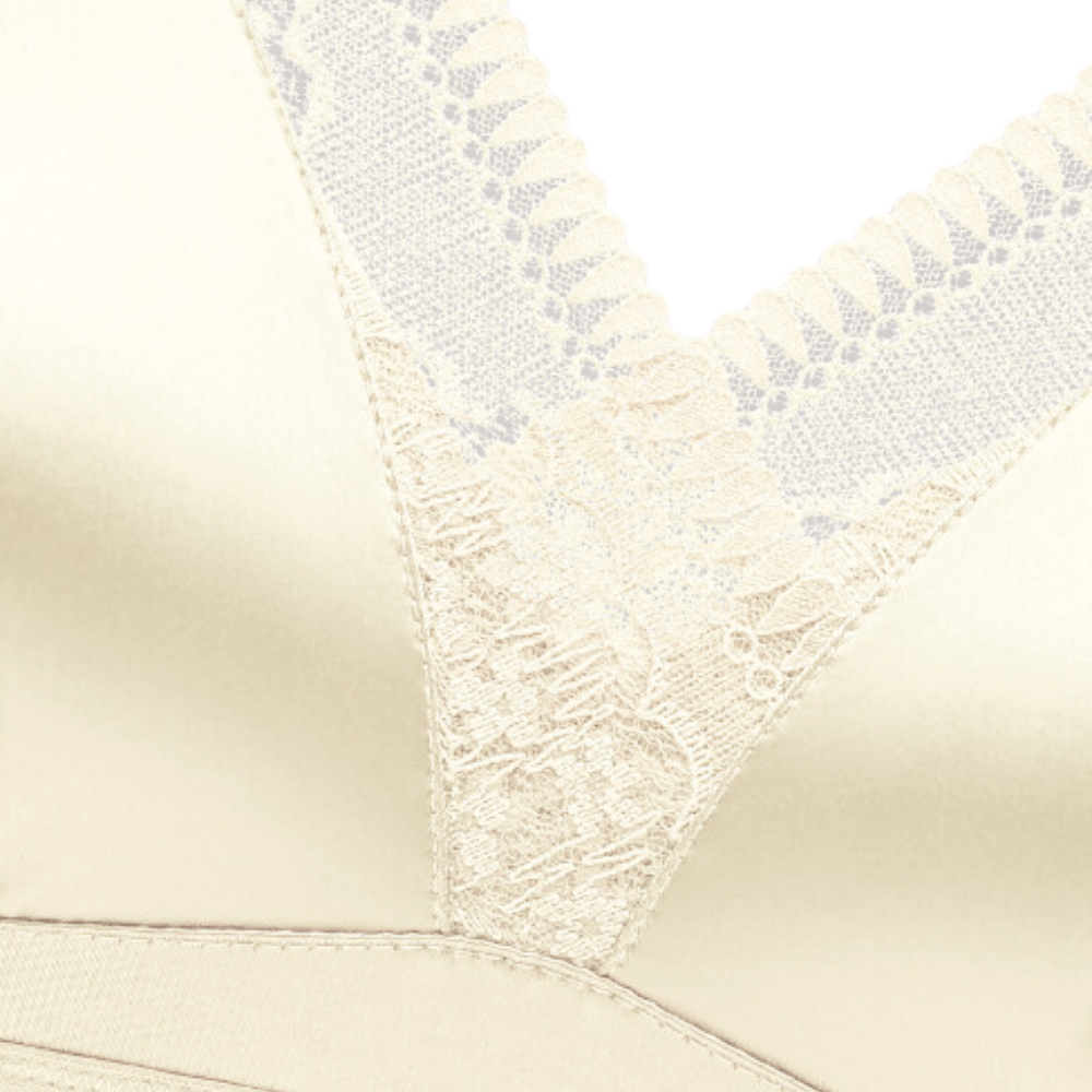 Lace Plunge Wire-Free Push-Up Bra with MagicLift™ Padding