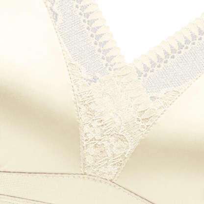Lace Plunge Wire-Free Push-Up Bra with MagicLift™ Padding