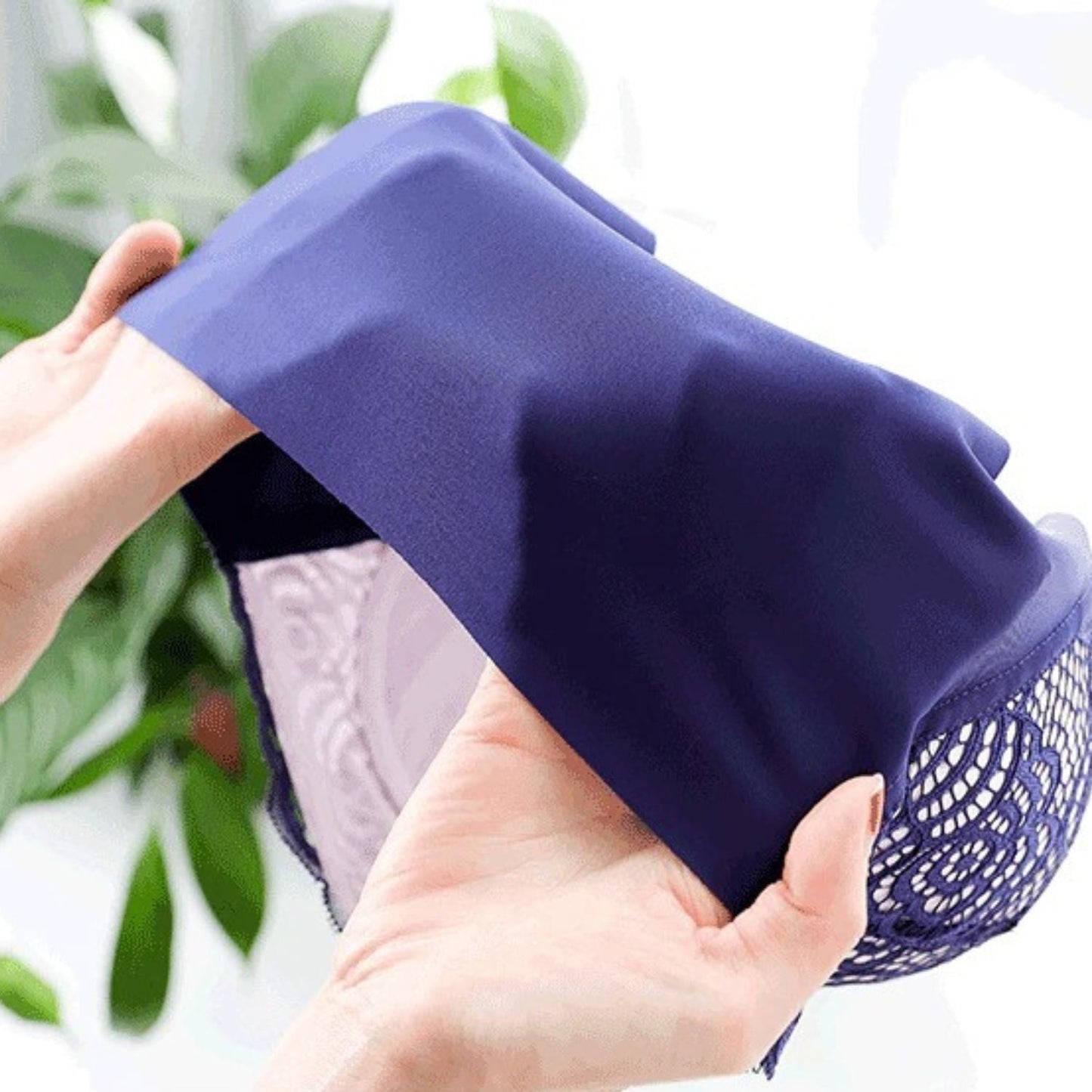 Lace Detail Wireless Plus Size Longline Bra