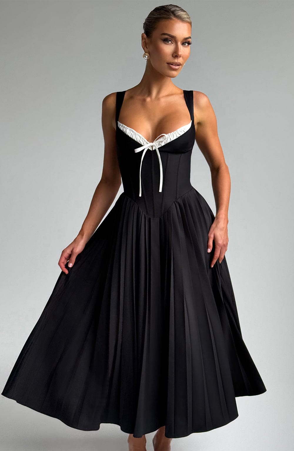 Chloe Black and White Midi Sundress