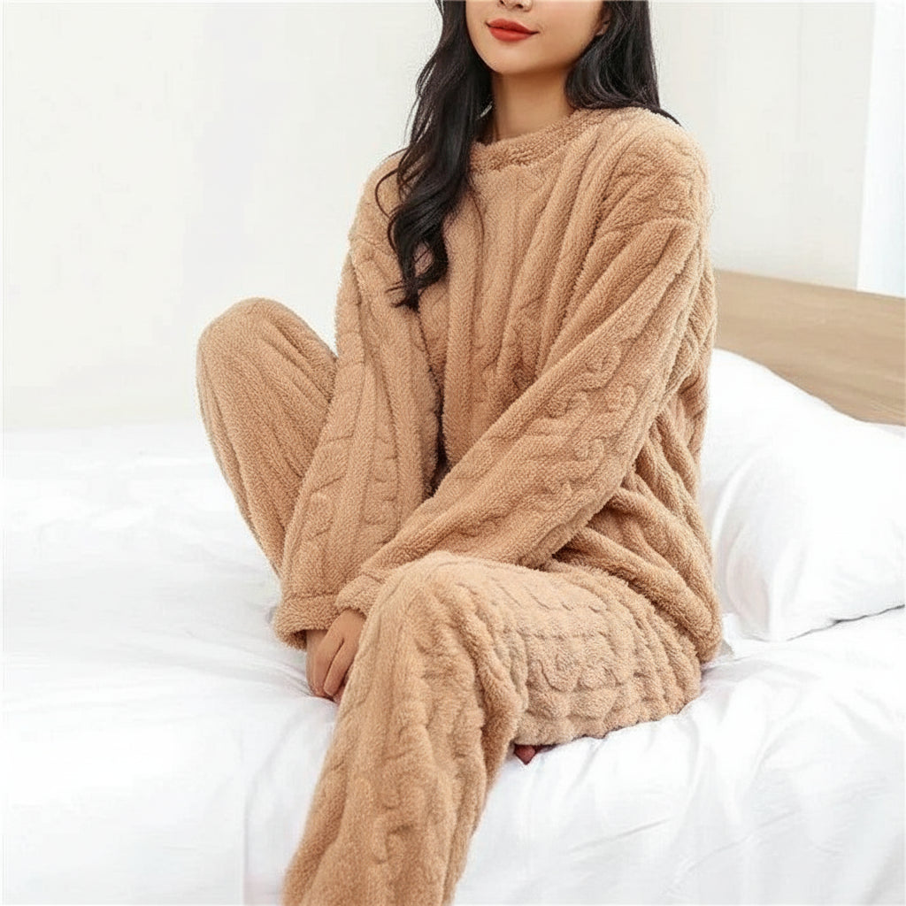 Relaxed Fit Long Sleeve Sleepwear Set in Pink - detail view