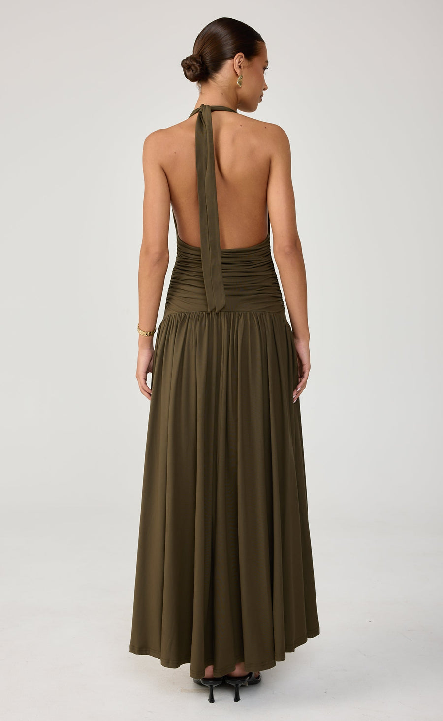 Serein Moss Open-Back Flowy Maxi Dress