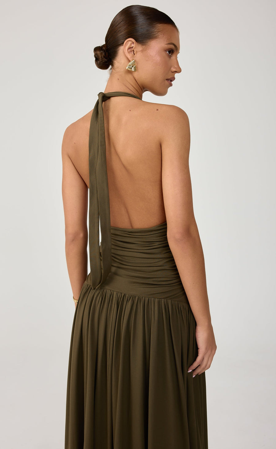 Serein Moss Open-Back Flowy Maxi Dress