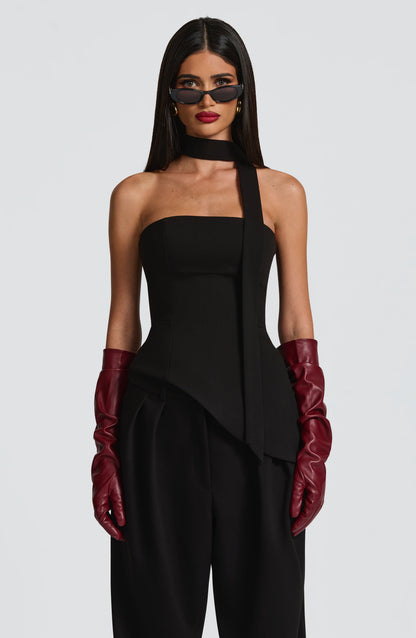 Chloe Black Sleeveless Top for Summer Fashion