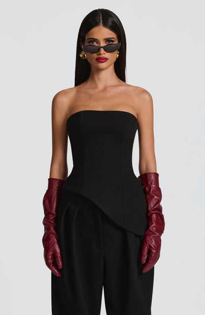 Chloe Black Sleeveless Top for Summer Fashion