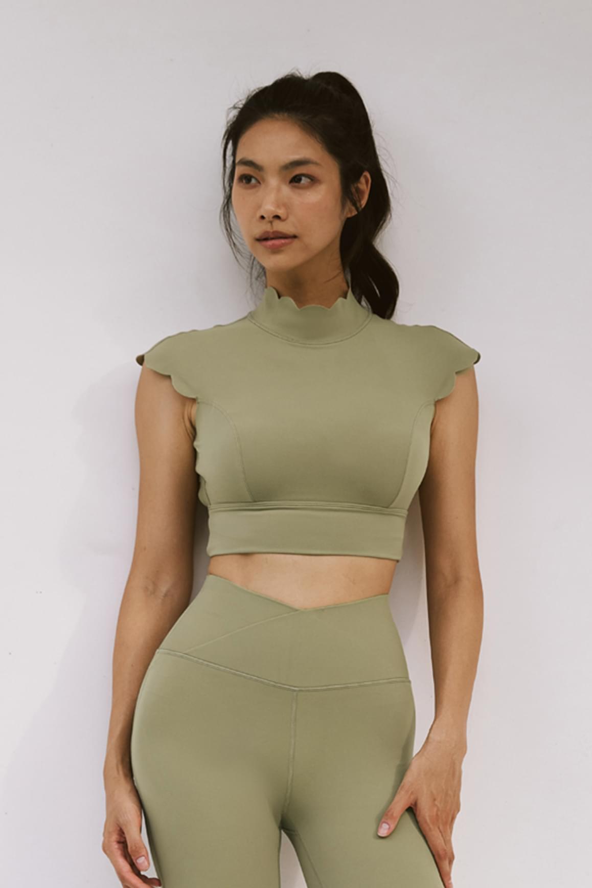 Ivory Scallop Cutout Mock Neck Bra with Medium-High Support