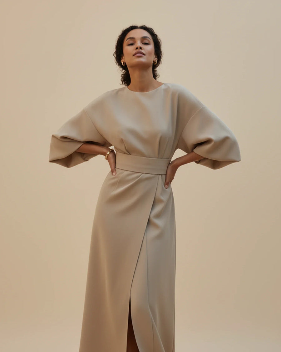 Luvrefashion | Chic Dress with Belt and Lantern Sleeves in Black - image 11