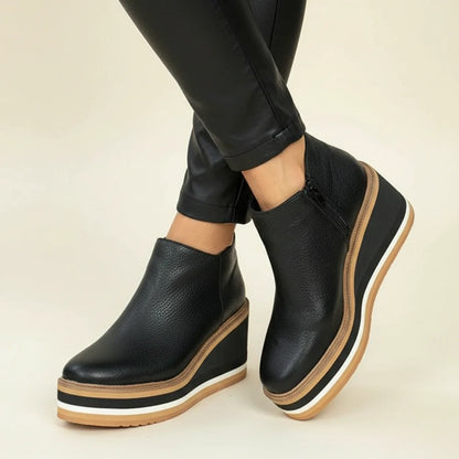 Luvrefashion | Leather Wedge Boots for in Brown - detail view